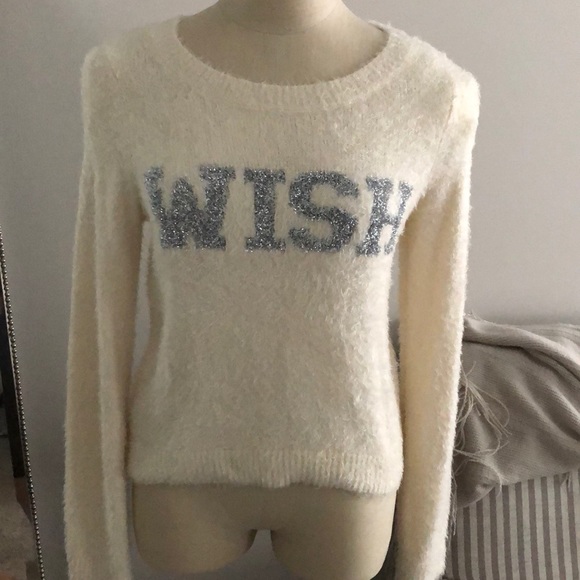 LC Lauren Conrad Sweaters - Very Comfortable Lightweight Sweater
